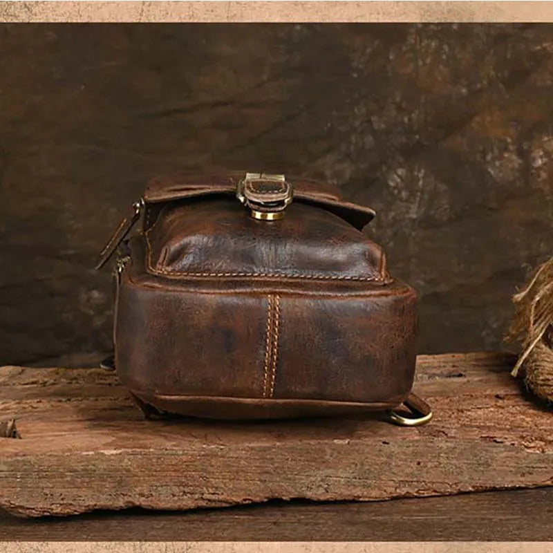 Roberto | Vintage Chest Bag