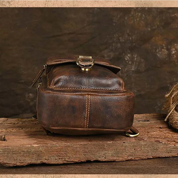 Roberto | Vintage Chest Bag